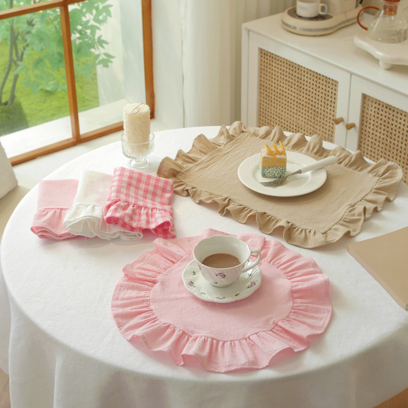 Minimalist Stripe Ruffle Place - Photography Food recension och pris
